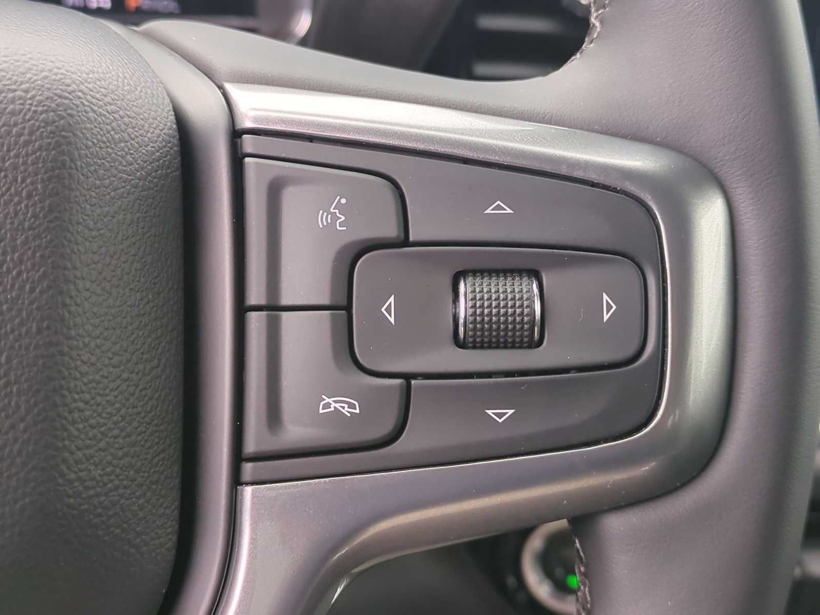 Used 2024 Chevrolet Silverado 2500 LTZ w/ LTZ Premium Package AWD/4WD image 16