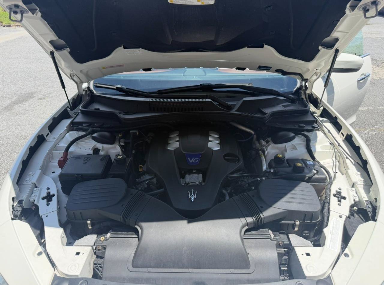 Used 2017 Maserati Ghibli S RWD image 32