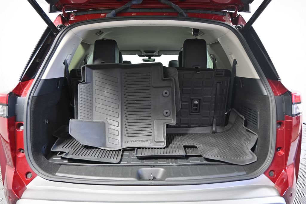 Used 2023 Nissan Pathfinder SL AWD/4WD image 20
