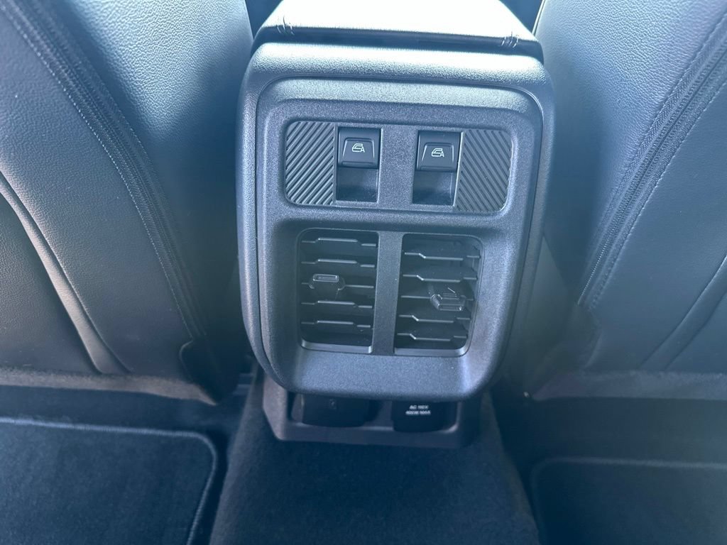 Used 2025 Ford Bronco Outer Banks AWD/4WD image 16