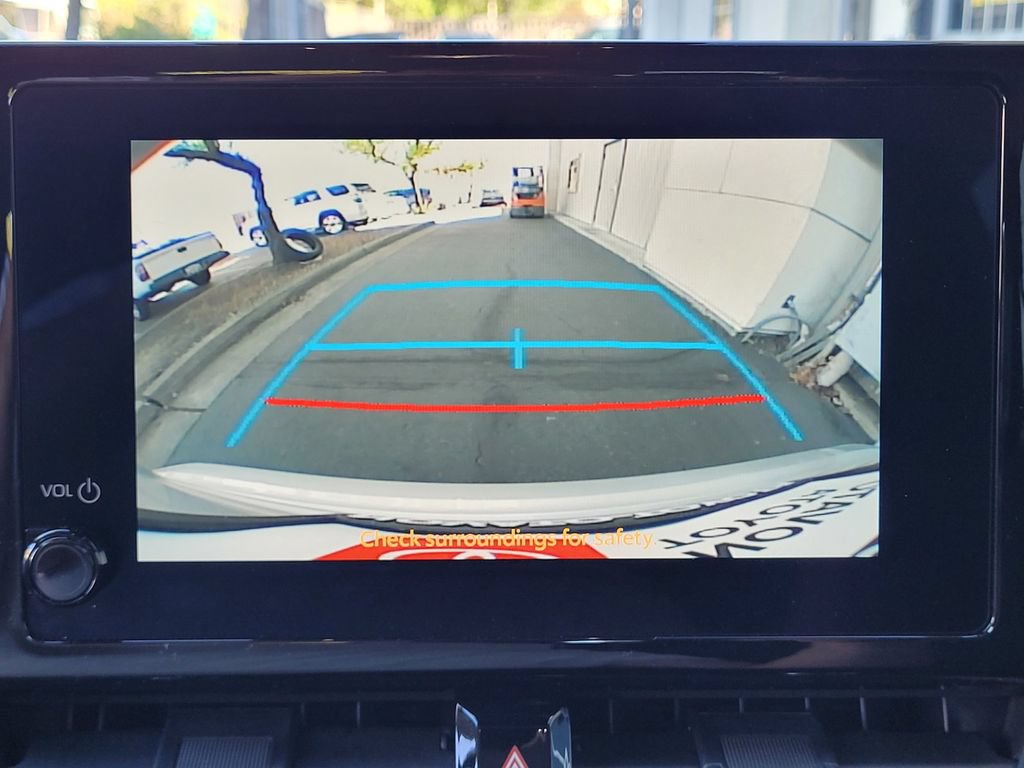 Used 2025 Toyota Corolla LE FWD image 17