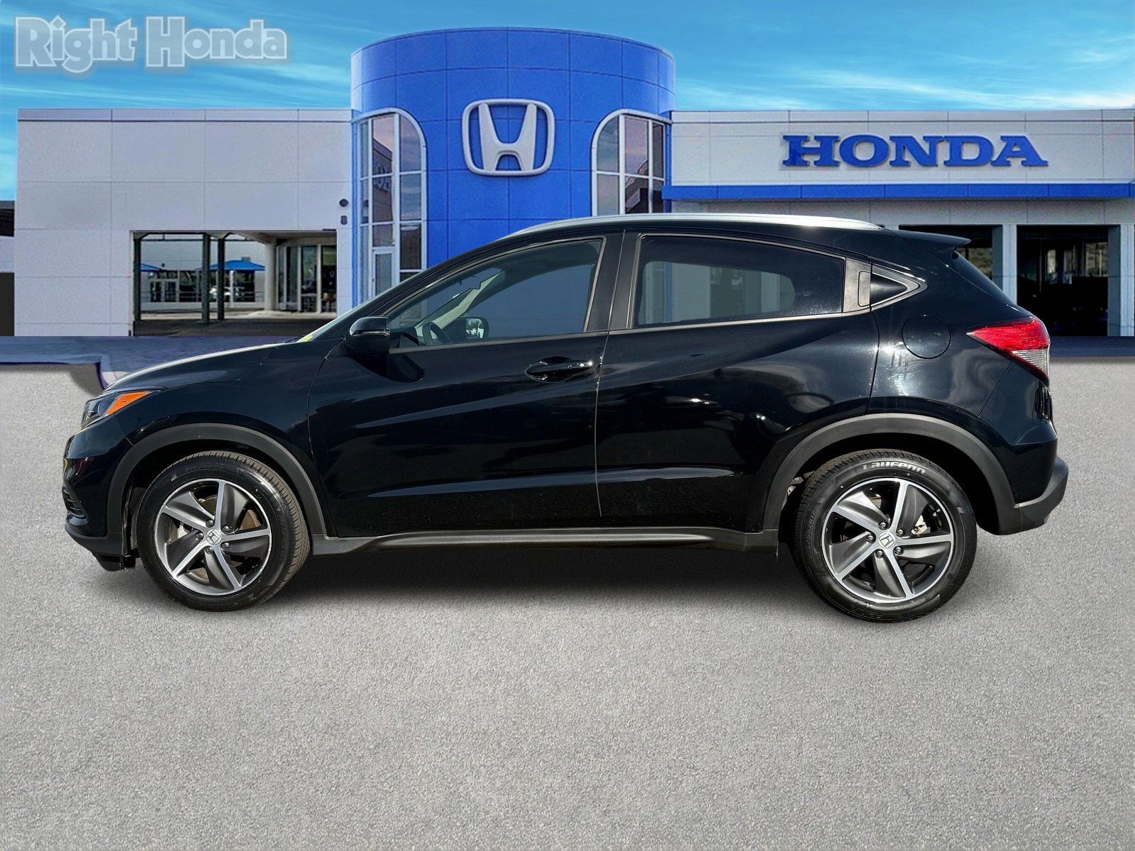 Used 2022 Honda HR-V EX image 3