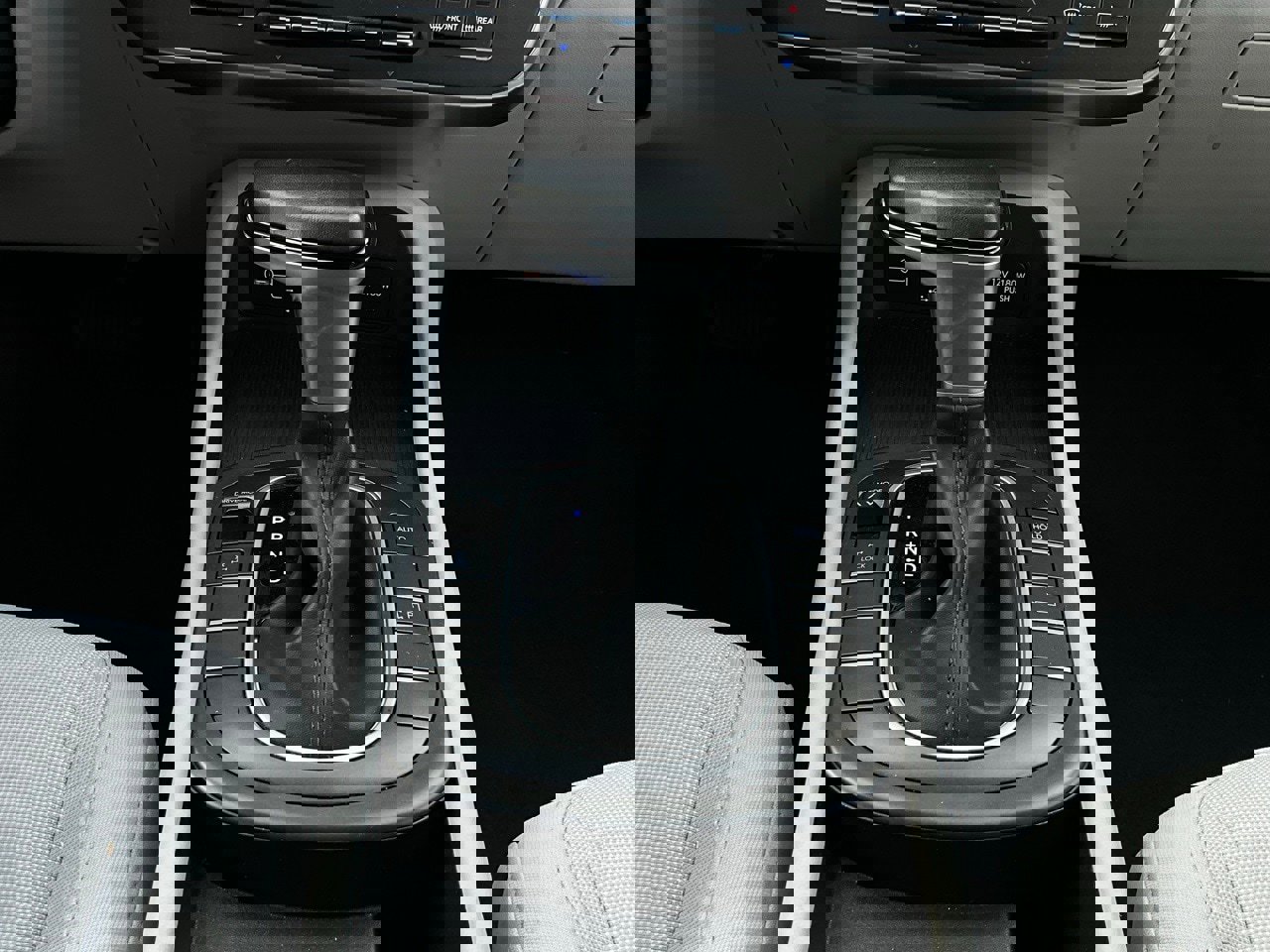 Used 2025 Hyundai Kona SEL image 23