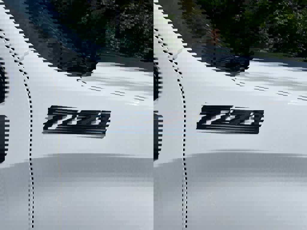 New 2024 Chevrolet Silverado 1500 LT Trail Boss w/ LPO, Dark Essentials Package image 13