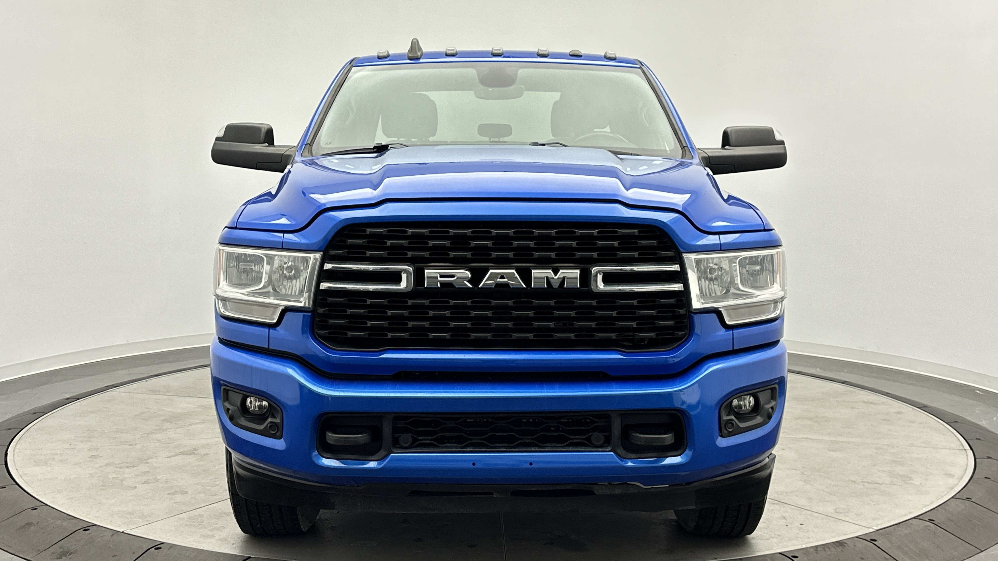 Used 2022 RAM 2500 Big Horn AWD/4WD image 2