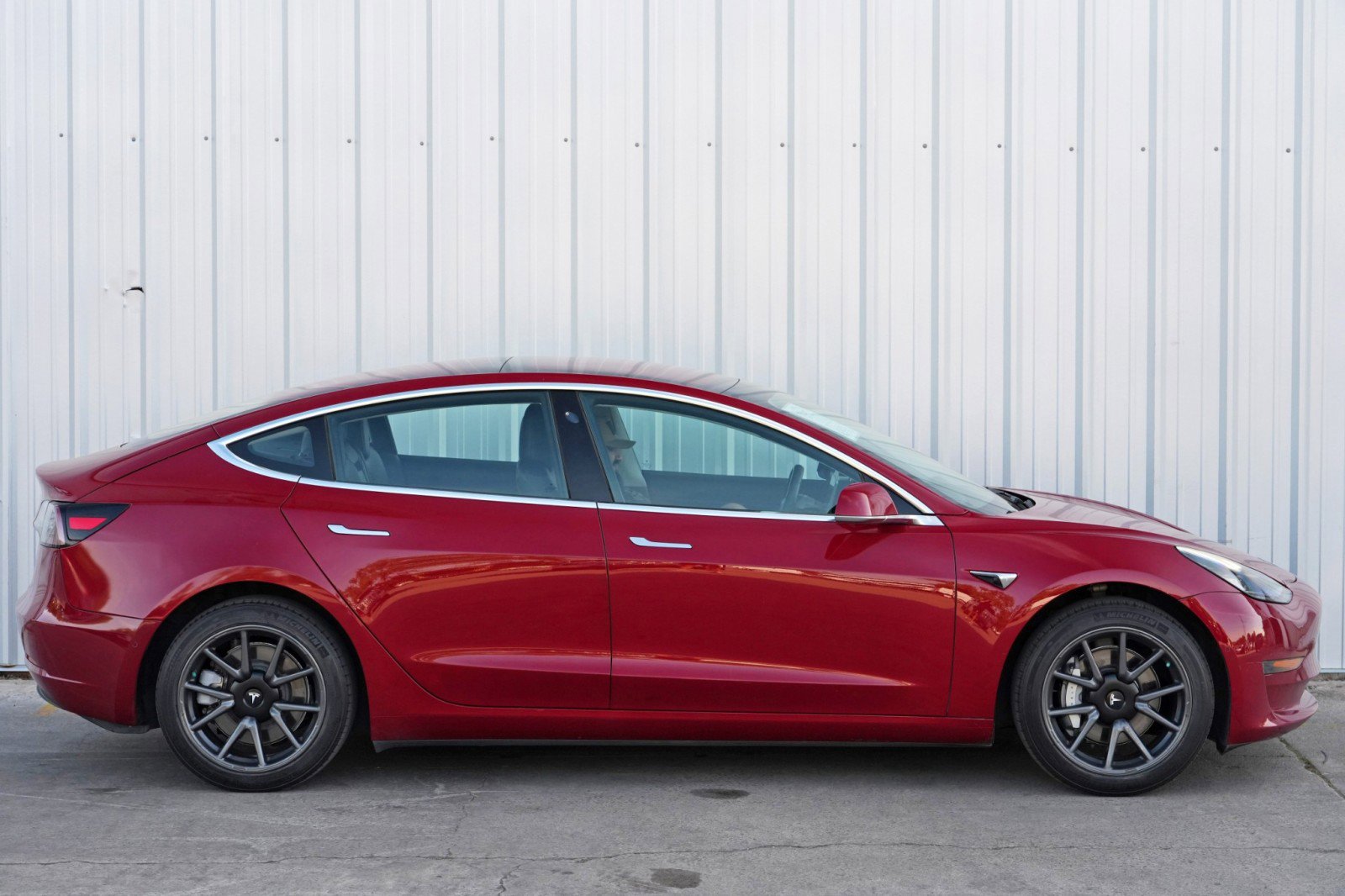 Used 2017 Tesla Model 3 Long Range image 48