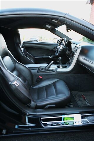 Used 2007 Chevrolet Corvette Z06 w/ Preferred Equipment Group image 21