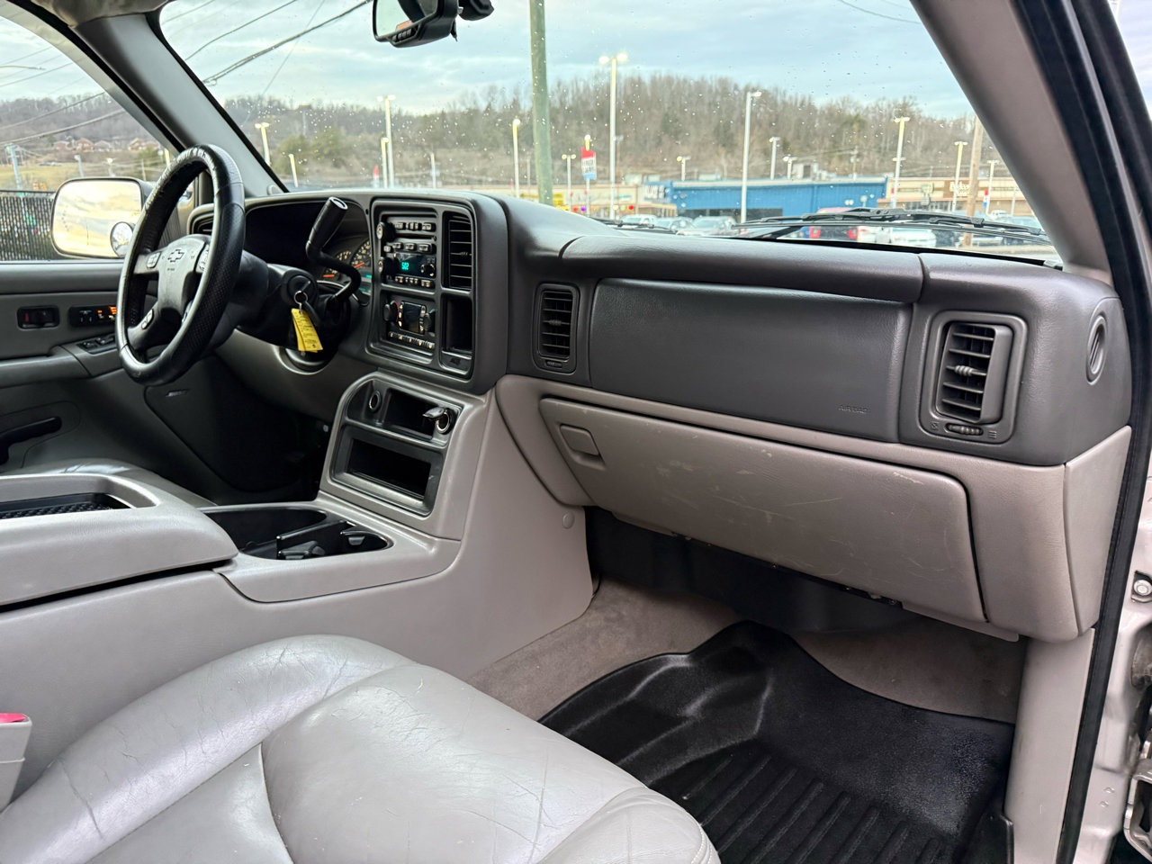 Used 2005 Chevrolet Avalanche 2500 w/ Preferred Equipment Group image 27