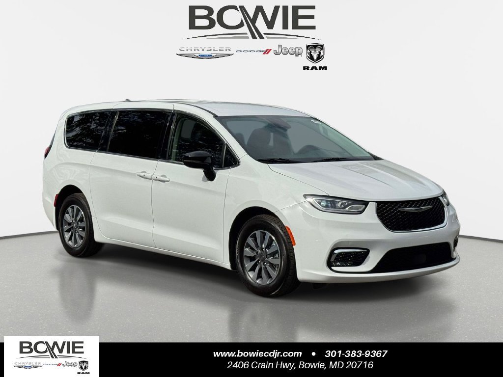 Used 2024 Chrysler Pacifica Limited