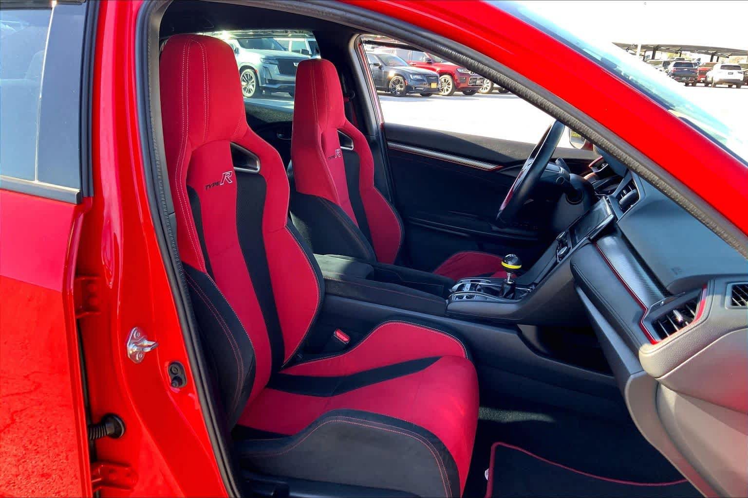 Used 2018 Honda Civic Type R image 9