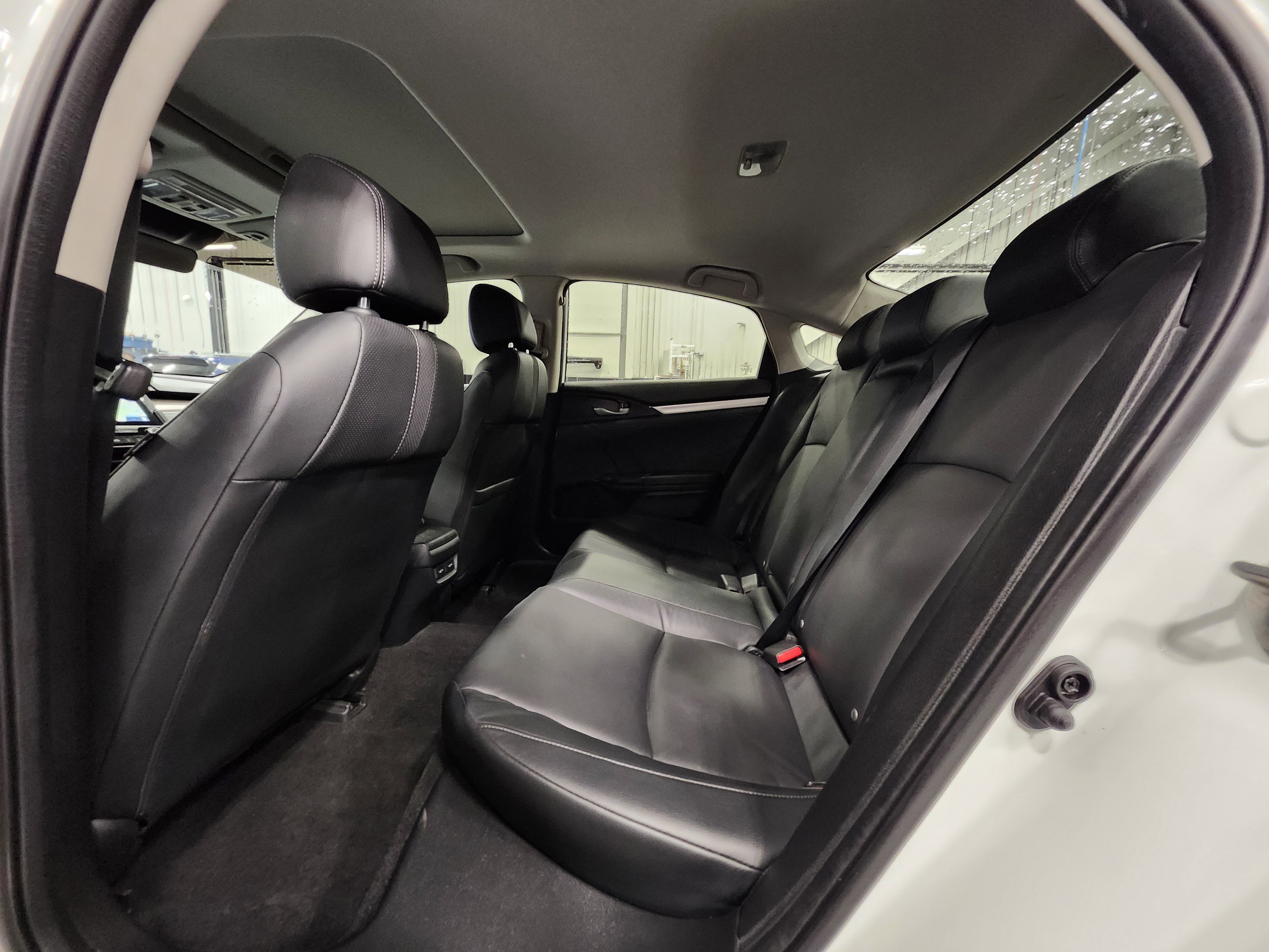 Used 2019 Honda Civic Touring image 21