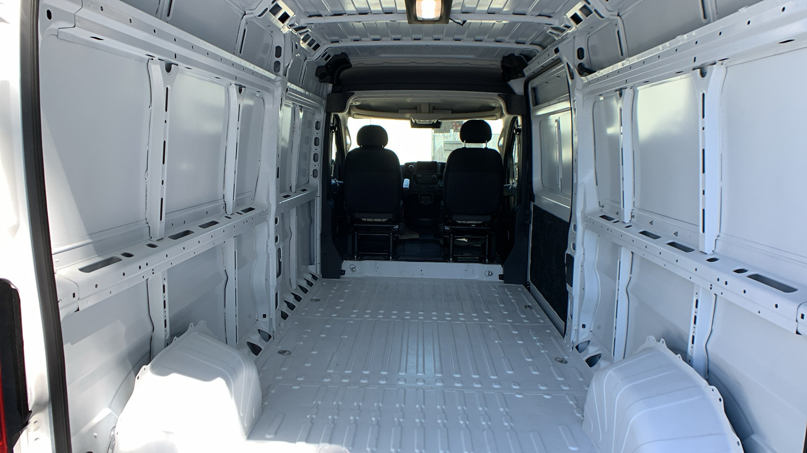 New 2026 RAM ProMaster 2500 w/ Convenience Group FWD image 29