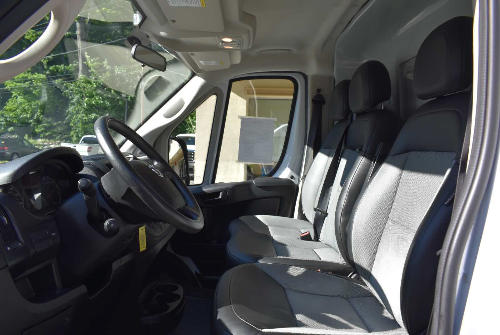 Used 2019 RAM ProMaster 2500 w/ Interior Convenience Group FWD image 10