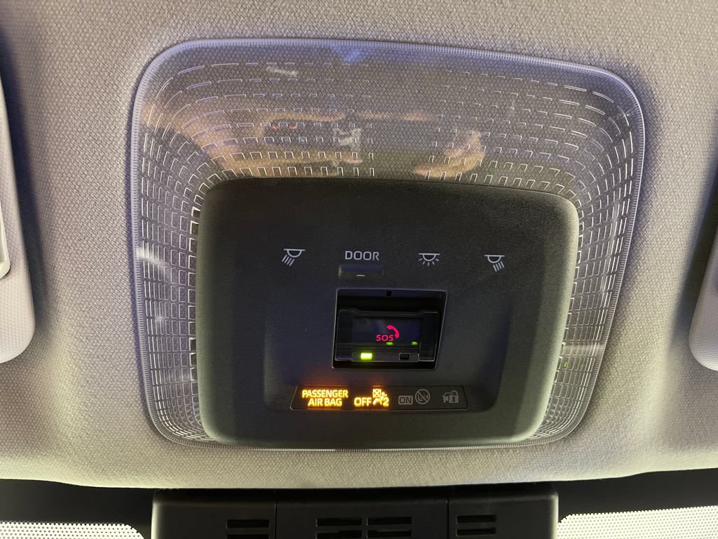 Certified 2024 Toyota Prius LE AWD/4WD image 29