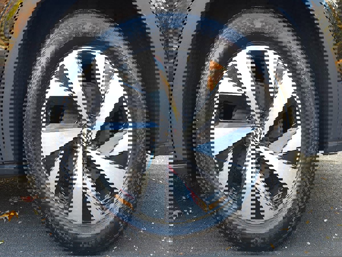 Used 2023 Volkswagen ID.4 Pro image 50