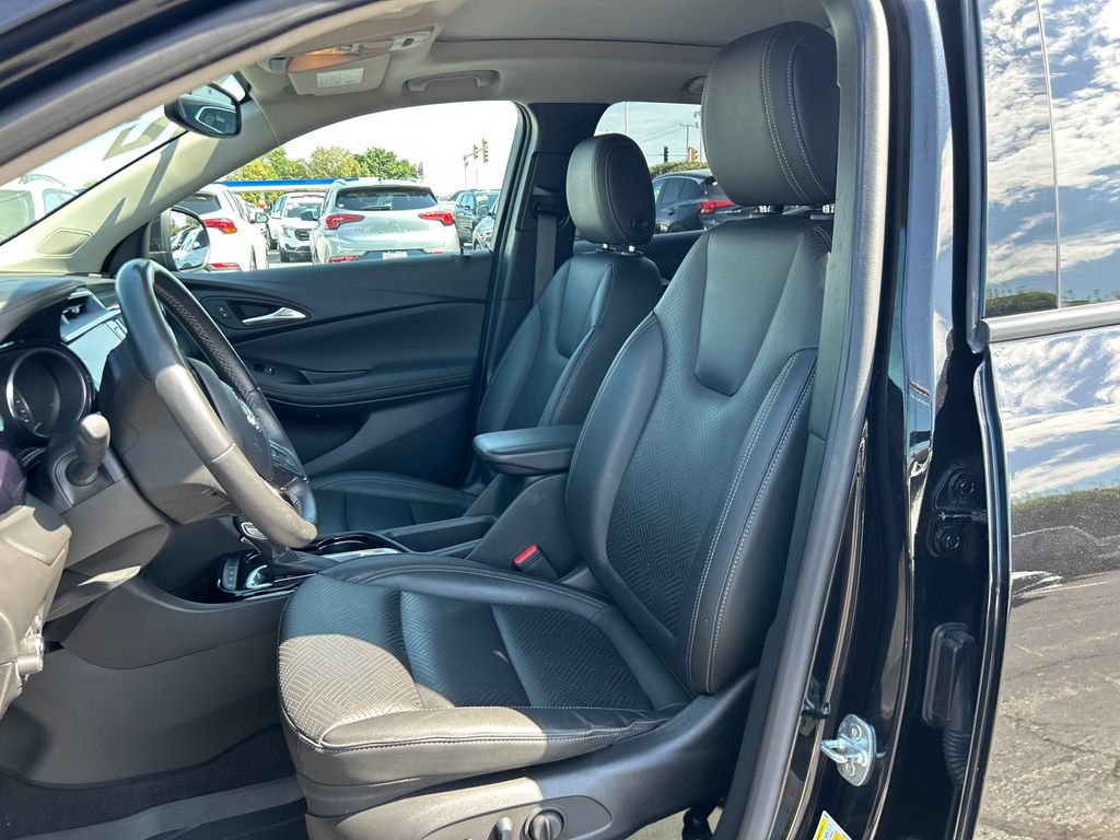 Used 2023 Buick Encore GX Essence w/ Experience Buick Package AWD/4WD image 17