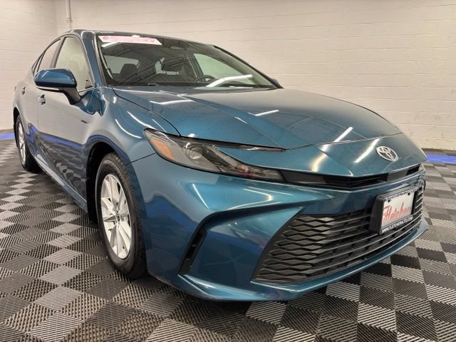 Used 2026 Toyota Camry LE w/ Convenience Package FWD image 10