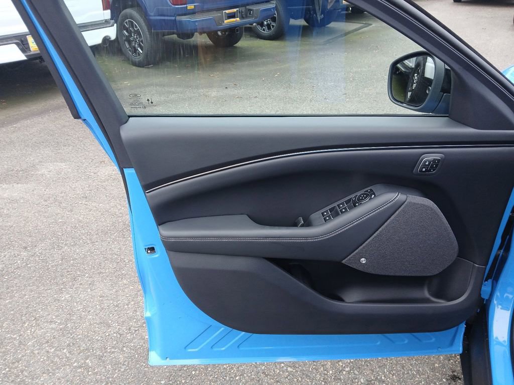 New 2024 Ford Mustang Mach-E Premium image 16