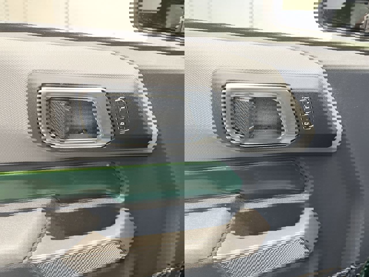 Certified 2023 Ford Bronco Black Diamond image 9