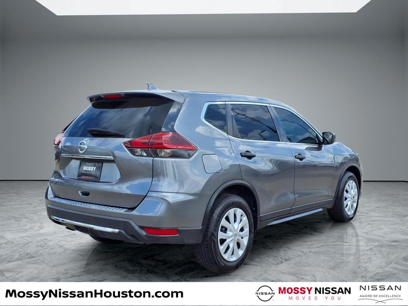 Used 2018 Nissan Rogue S FWD image 7