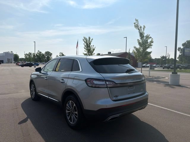 Used 2020 Lincoln Nautilus Reserve AWD/4WD image 3