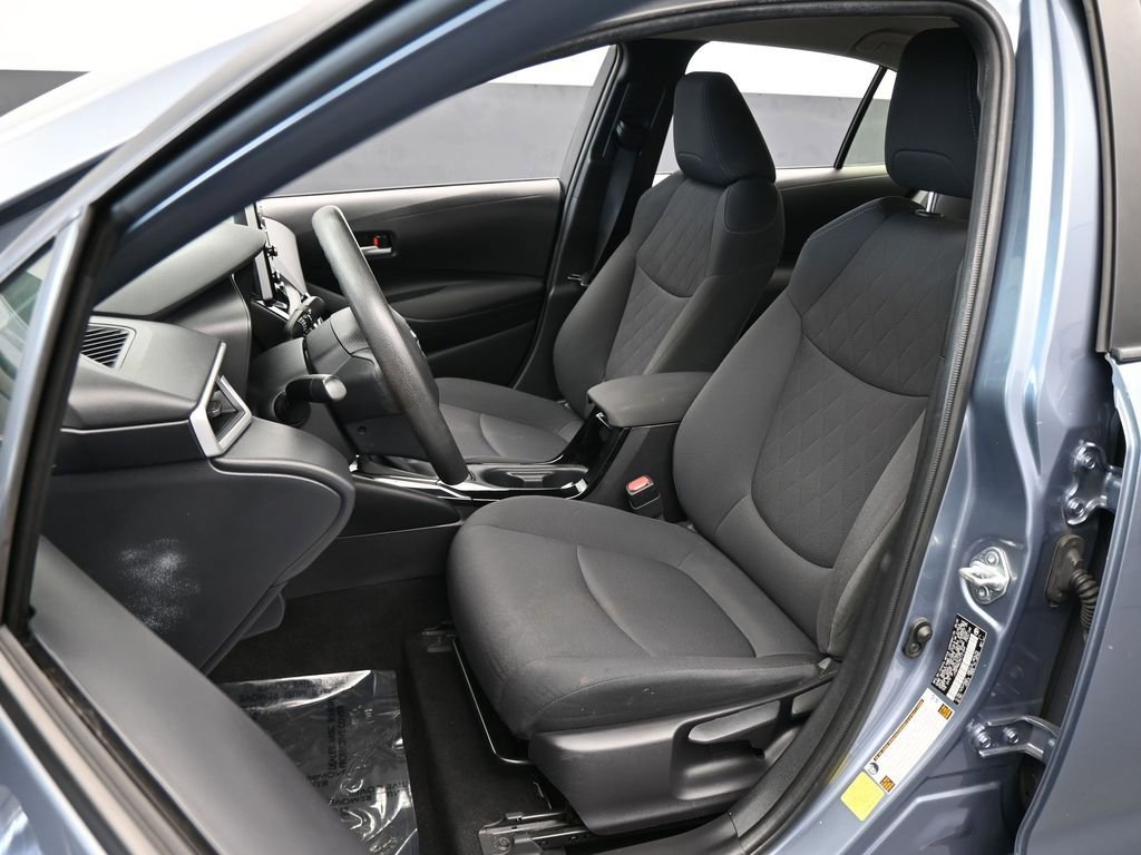 Used 2021 Toyota Corolla LE image 10