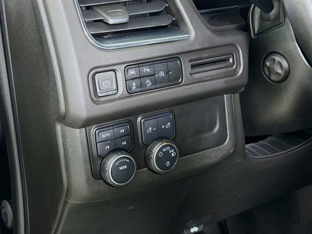 Used 2023 Chevrolet Tahoe Premier AWD/4WD image 10