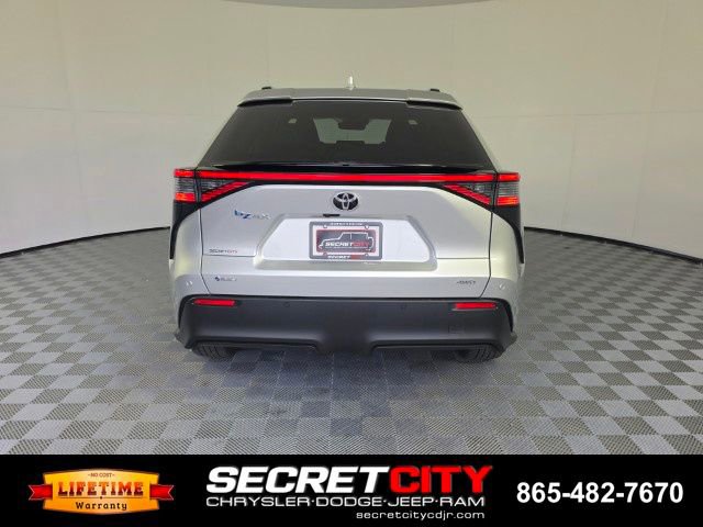 Used 2024 Toyota bZ4X XLE w/ Weather Package AWD/4WD image 6
