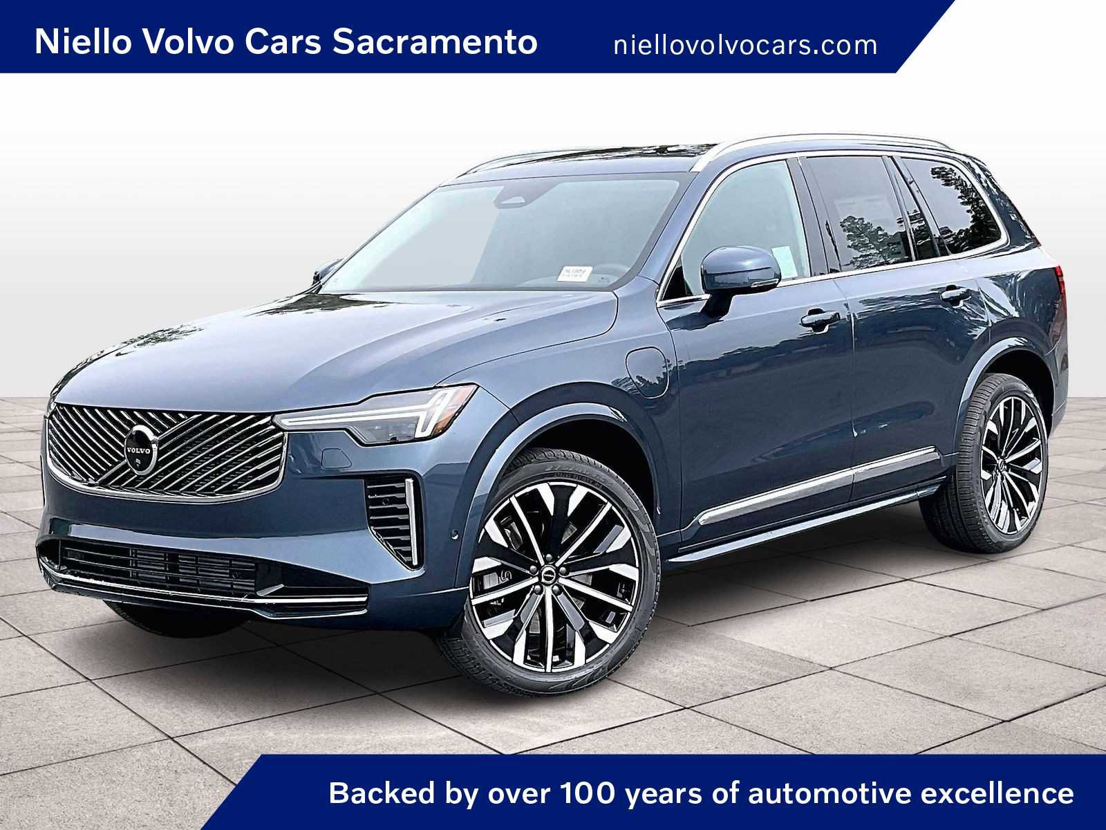 New 2026 Volvo XC90 T8 Plus w/ Protection Package Premier video 1