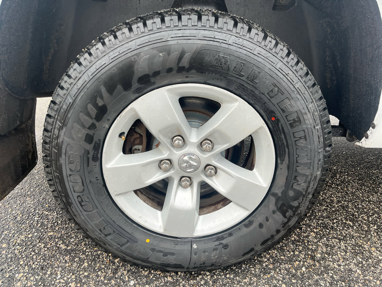 Used 2018 RAM 1500 Express image 29