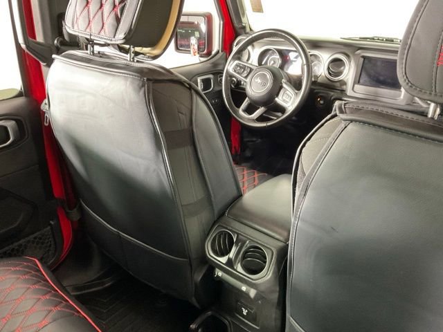 Used 2019 Jeep Wrangler Unlimited Sahara image 36