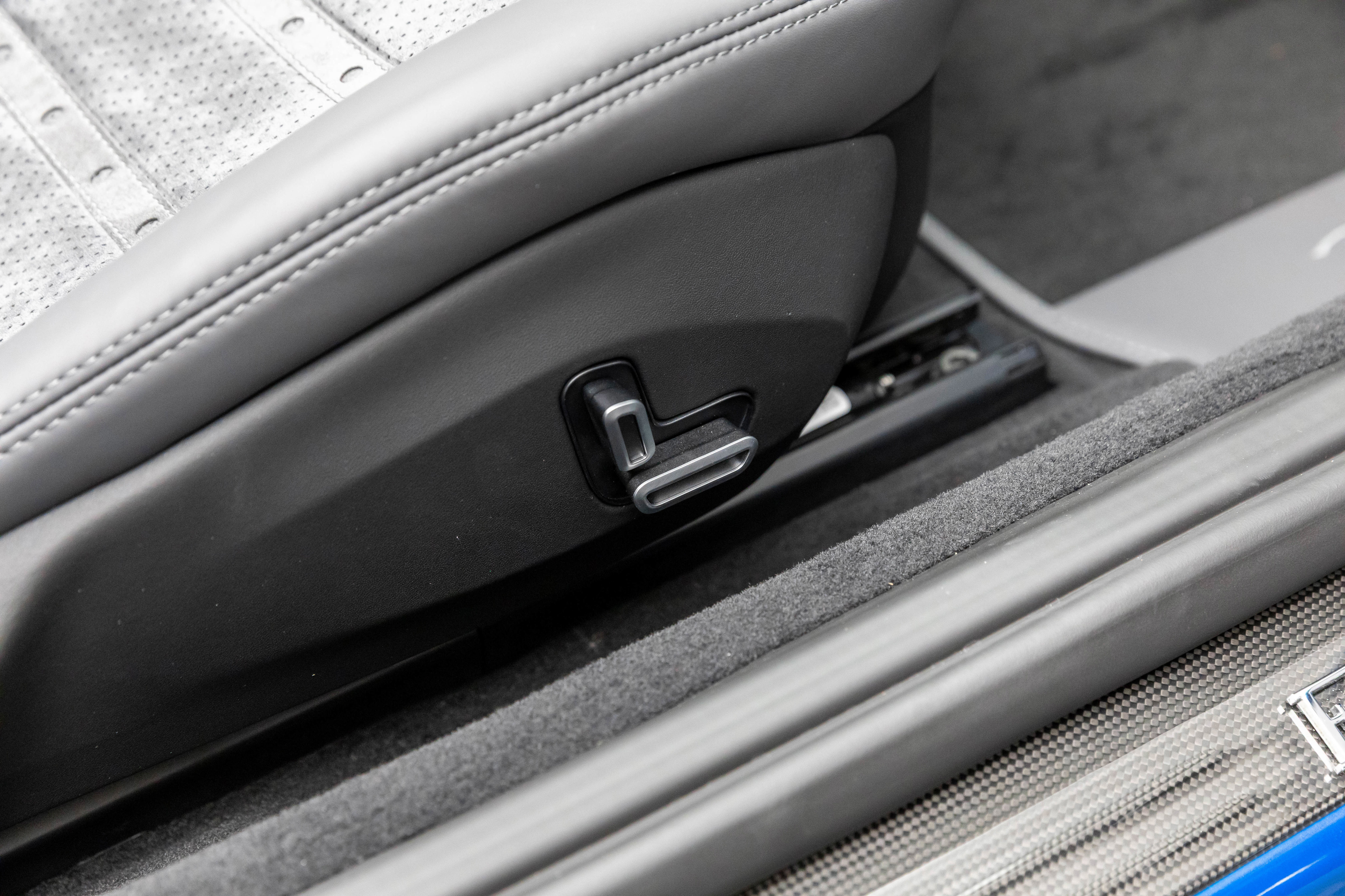 Certified 2025 Ferrari Roma Spider image 47