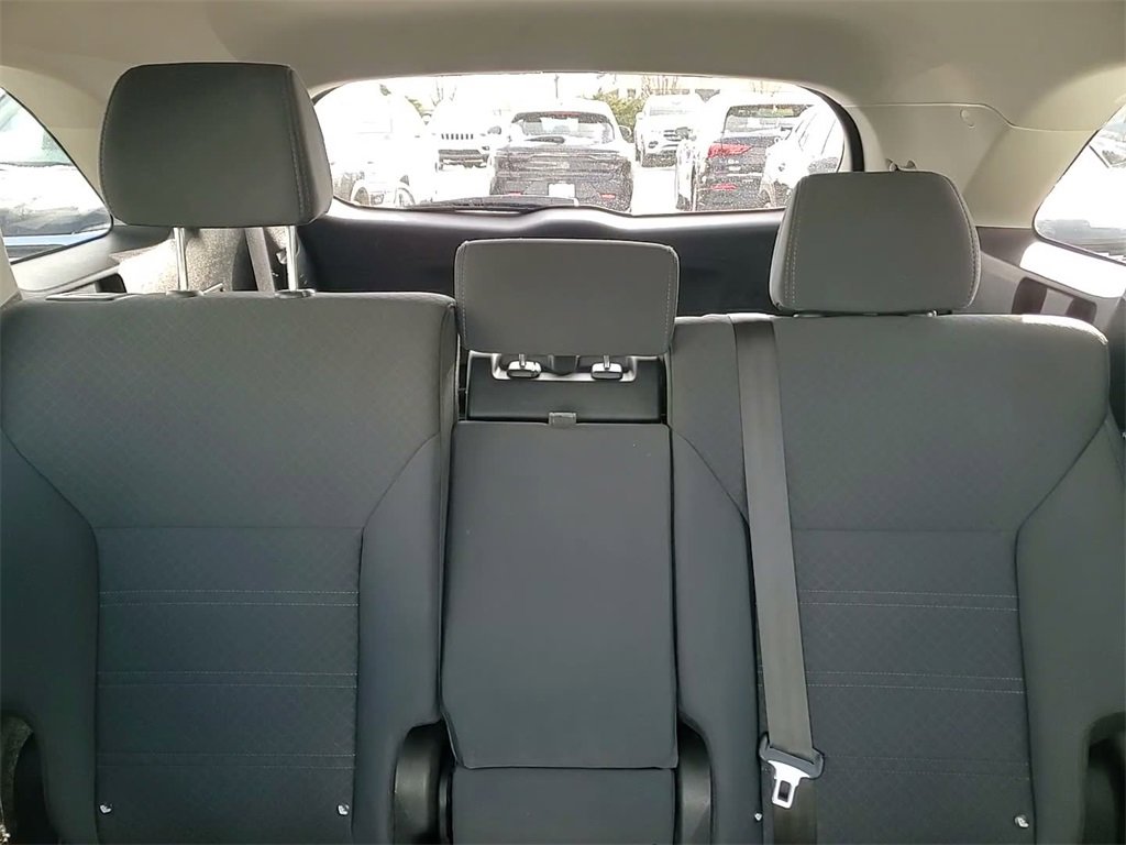 Used 2017 Kia Sorento LX w/ LX V6 Convenience Package image 32