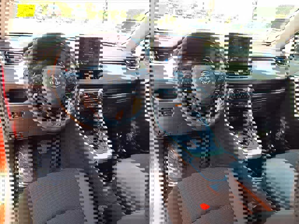 Certified 2024 Toyota RAV4 LE image 9