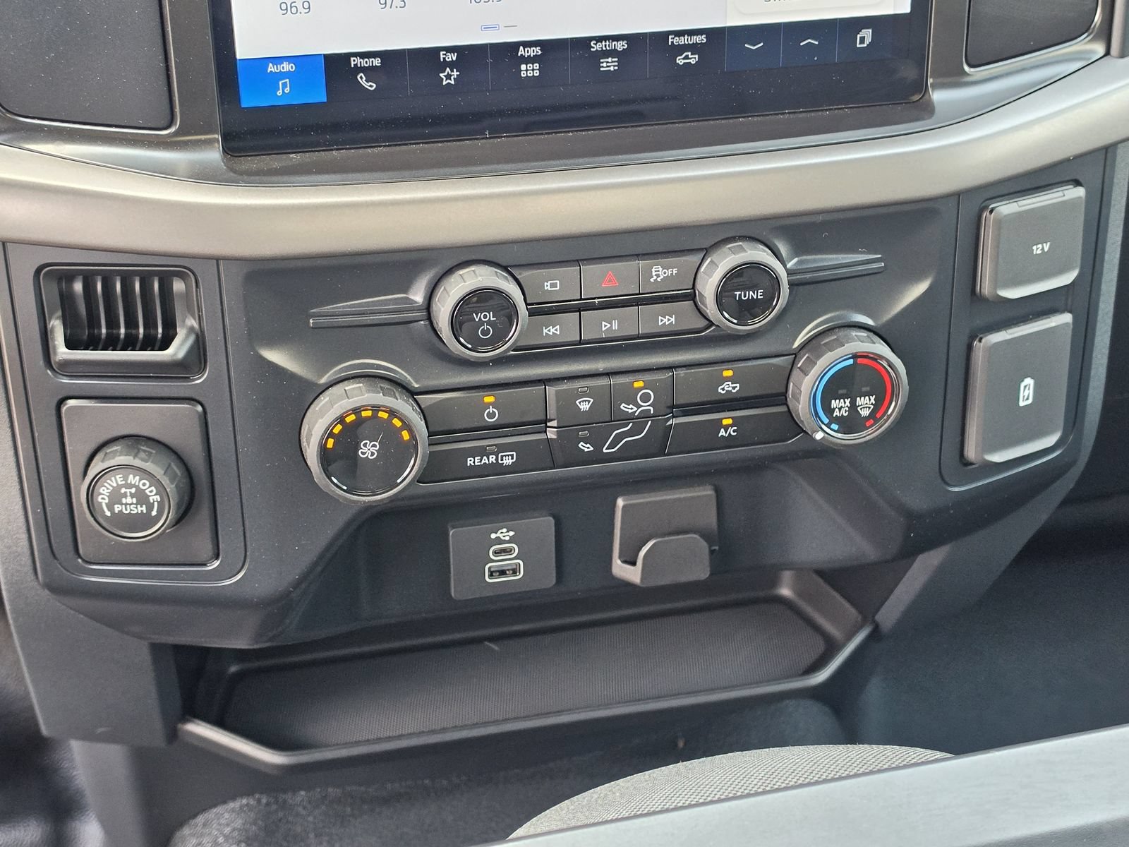 Used 2026 Ford F150 XL w/ Equipment Group 103A High RWD image 18