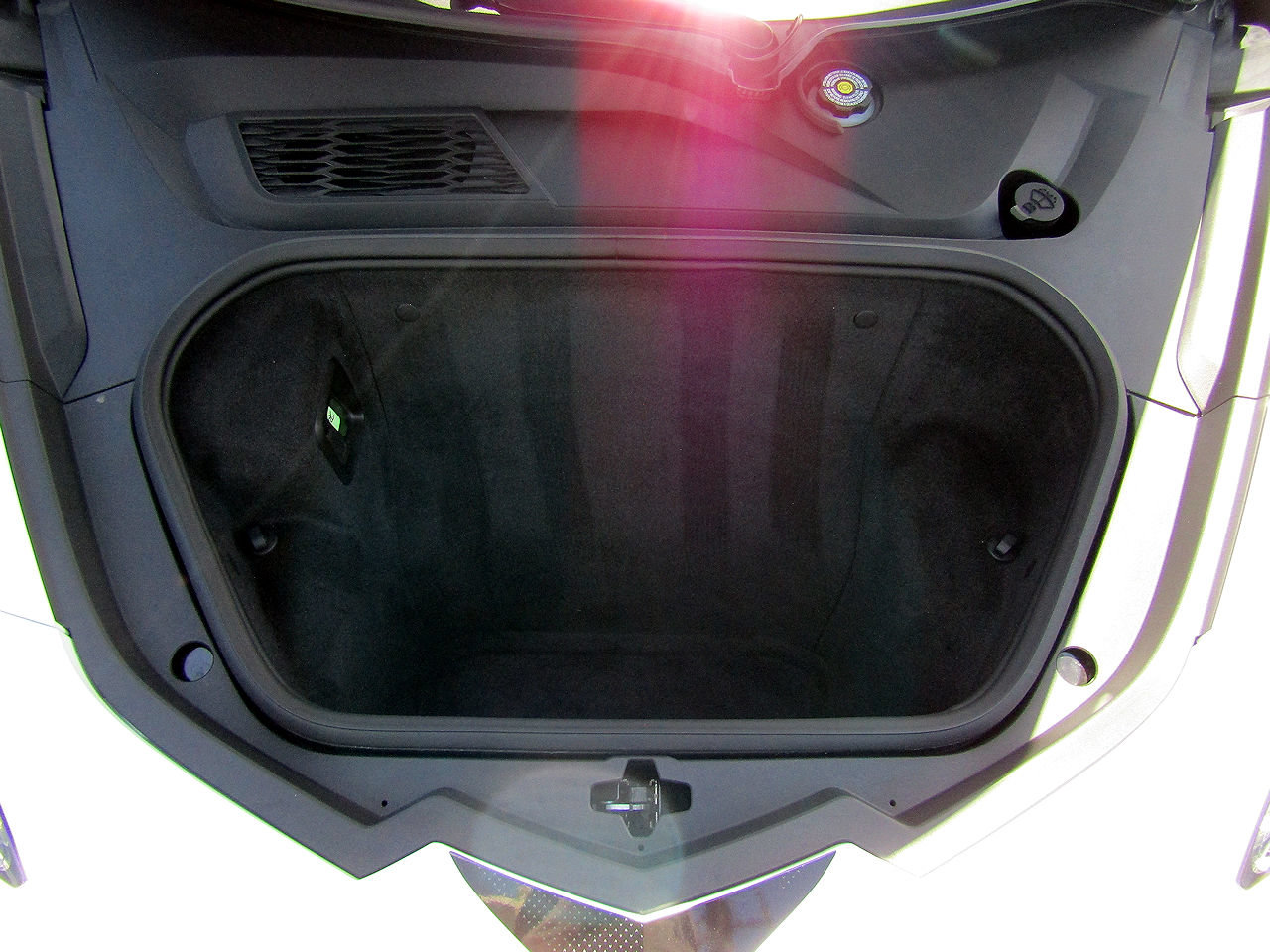 Used 2024 Chevrolet Corvette Stingray Preferred Conv w/ Z51 Performance Package RWD image 21
