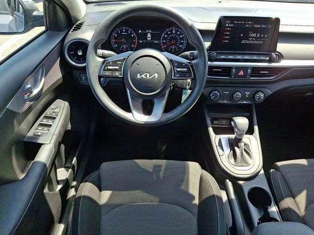Used 2023 Kia Forte LXS w/ LXS Technology Package FWD image 12
