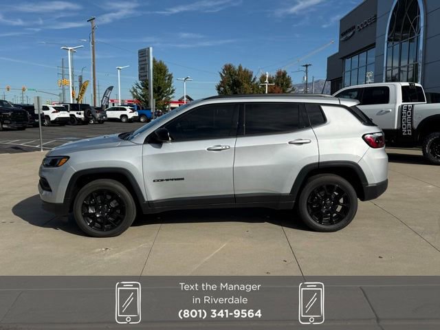 New 2025 Jeep Compass Latitude w/ Sun & Sound Group image 11