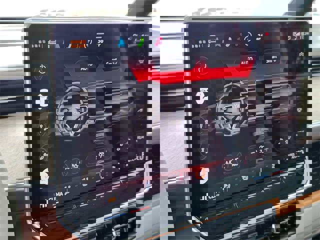 New 2025 Volkswagen ID. Buzz Pro S Plus image 17