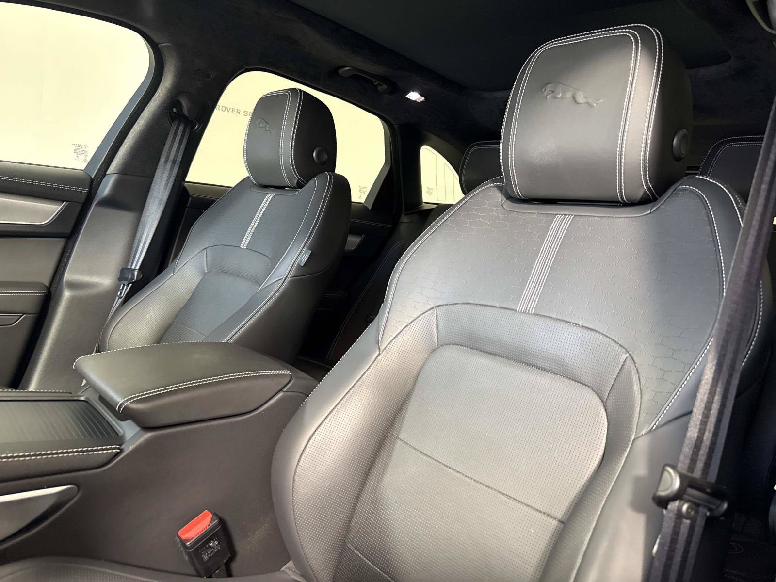 Certified 2026 Jaguar F-PACE R-Dynamic S AWD/4WD image 20