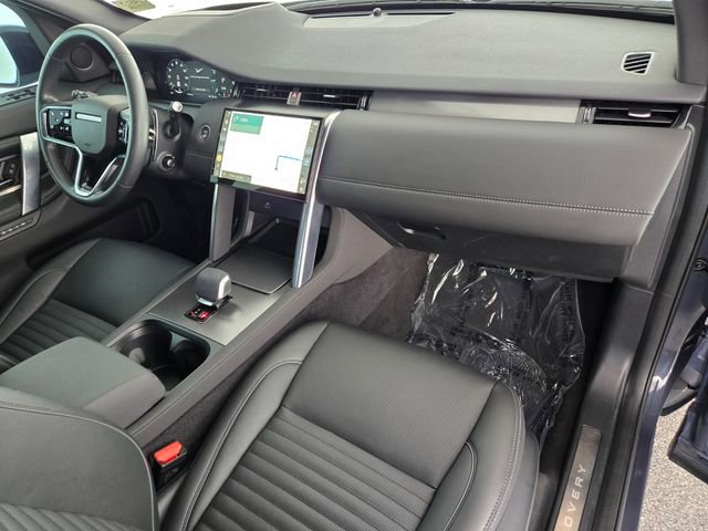Used 2024 Land Rover Discovery Sport Dynamic SE AWD/4WD image 18