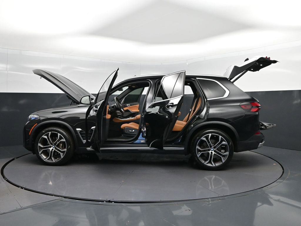 Certified 2024 BMW X5 sDrive40i w/ Premium Package RWD image 46