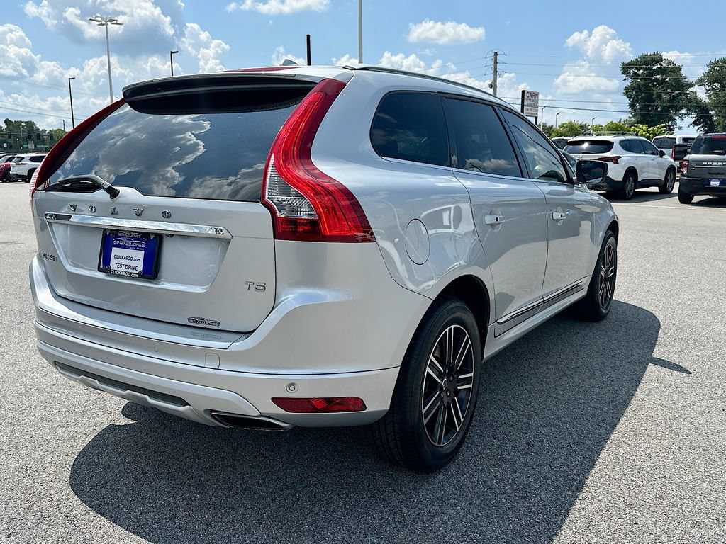 Used 2017 Volvo XC60 T5 Dynamic w/ Preferred Option Package FWD image 7