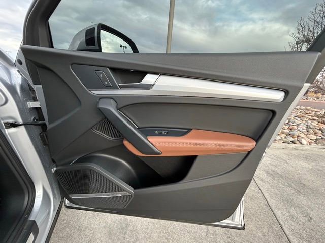 Used 2024 Audi Q5 2.0T Premium Plus w/ Premium Plus Package image 29