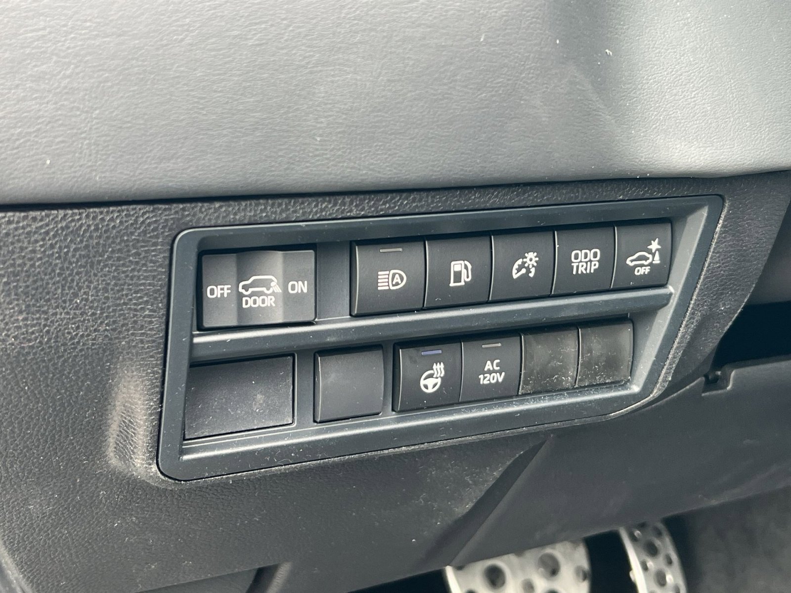 New 2026 Toyota Sequoia Platinum image 24