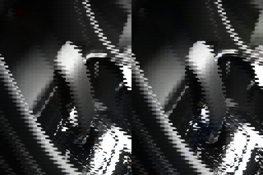 Used 2025 Volvo XC40 B5 Plus image 28