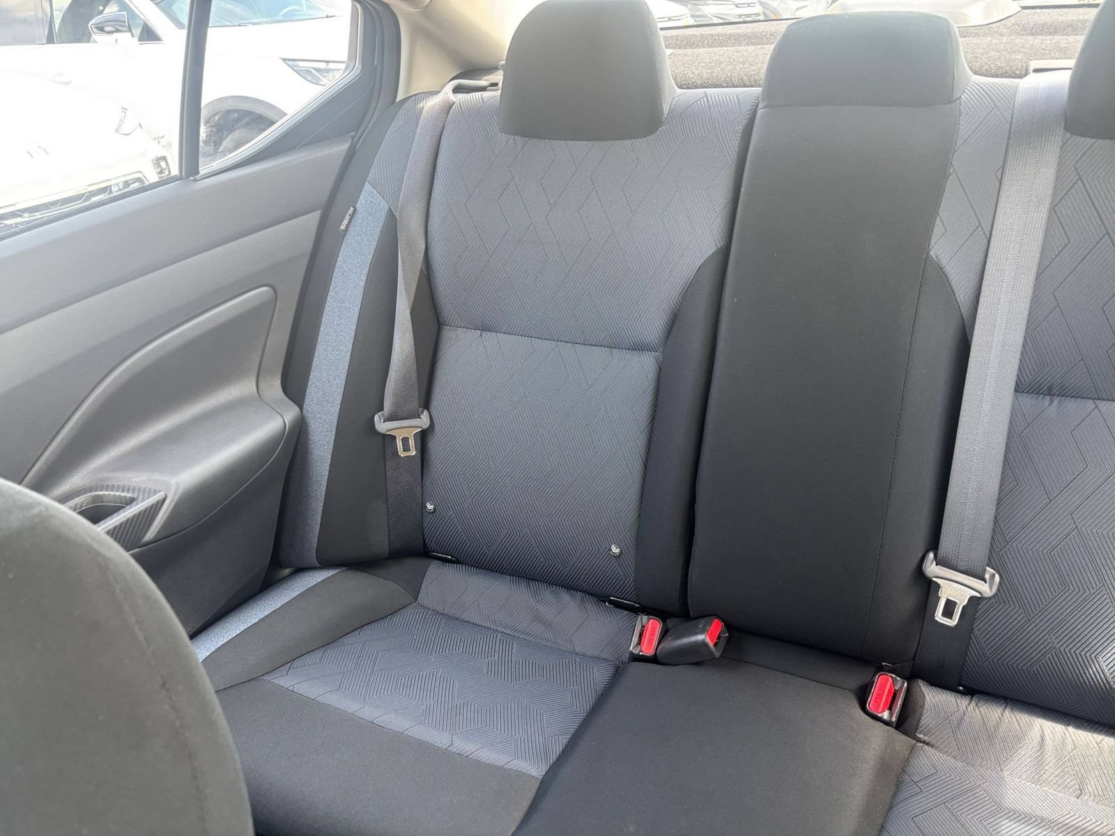 Used 2025 Nissan Versa SV FWD image 37