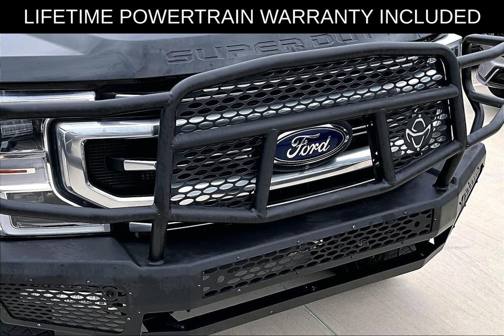 Used 2022 Ford F250 Platinum w/ FX4 Off-Road Package AWD/4WD image 38