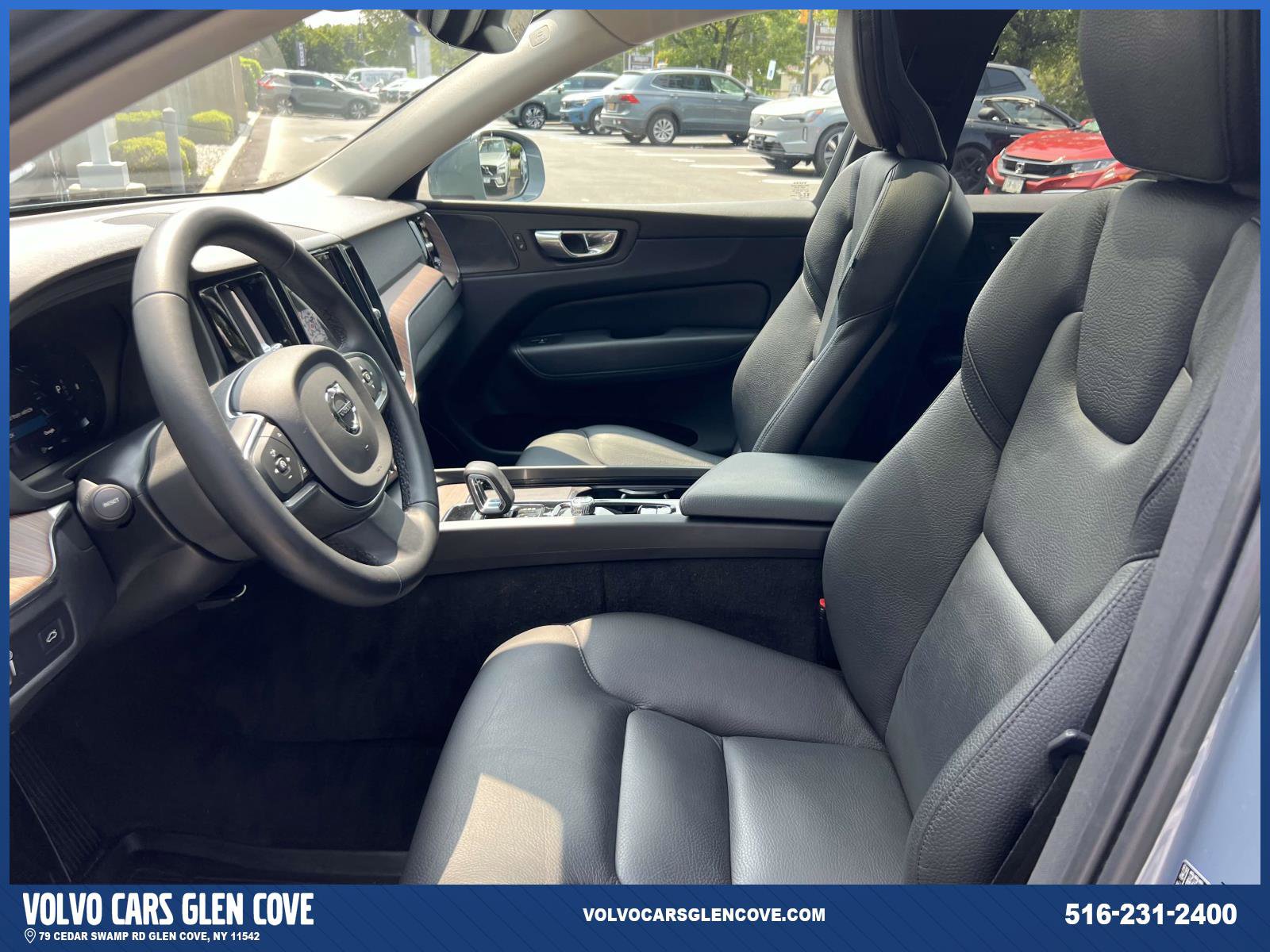 Certified 2022 Volvo XC60 B5 Momentum w/ Climate Package image 15