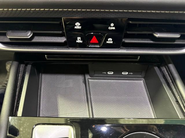 Certified 2024 Volkswagen Atlas Cross Sport SE image 18